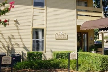 1300 N. Redbud Trail Blvd. 1 Bed Apartment for Rent Photo Gallery 1
